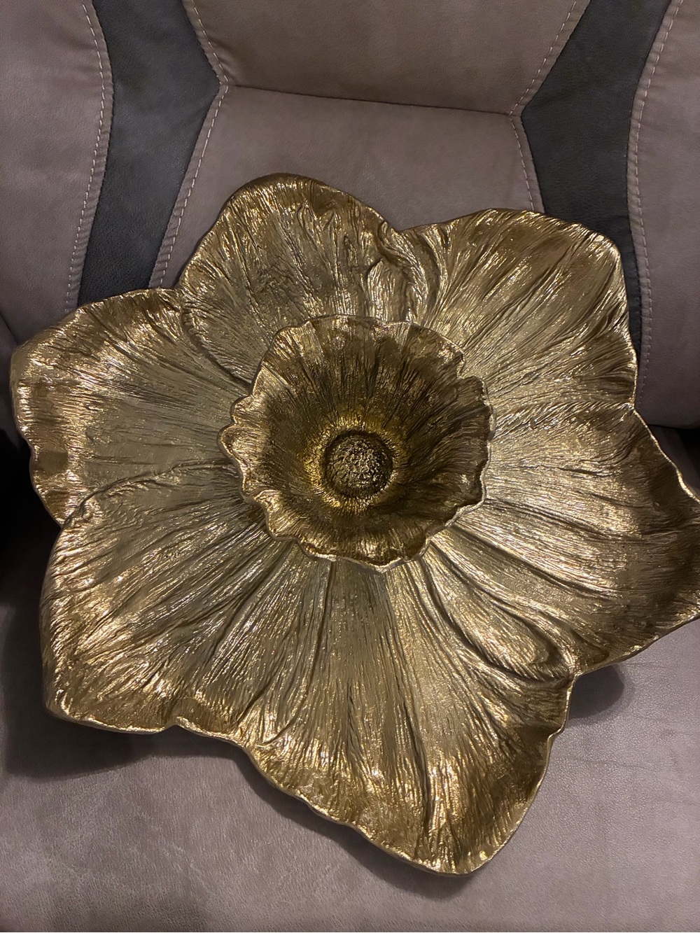 Michael Aram daffodil chip and dip